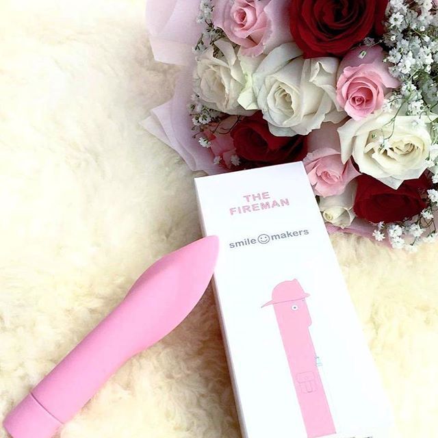 Flowers with vibrator