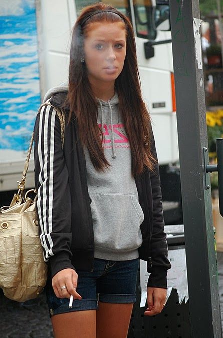 Girl smoke fetish