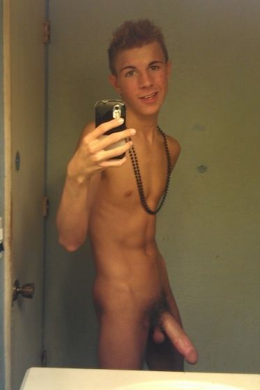 Amateur male naked nude post picture