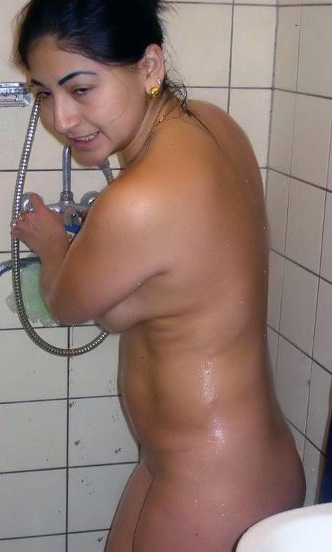 Blaze reccomend Nude bath shower pic