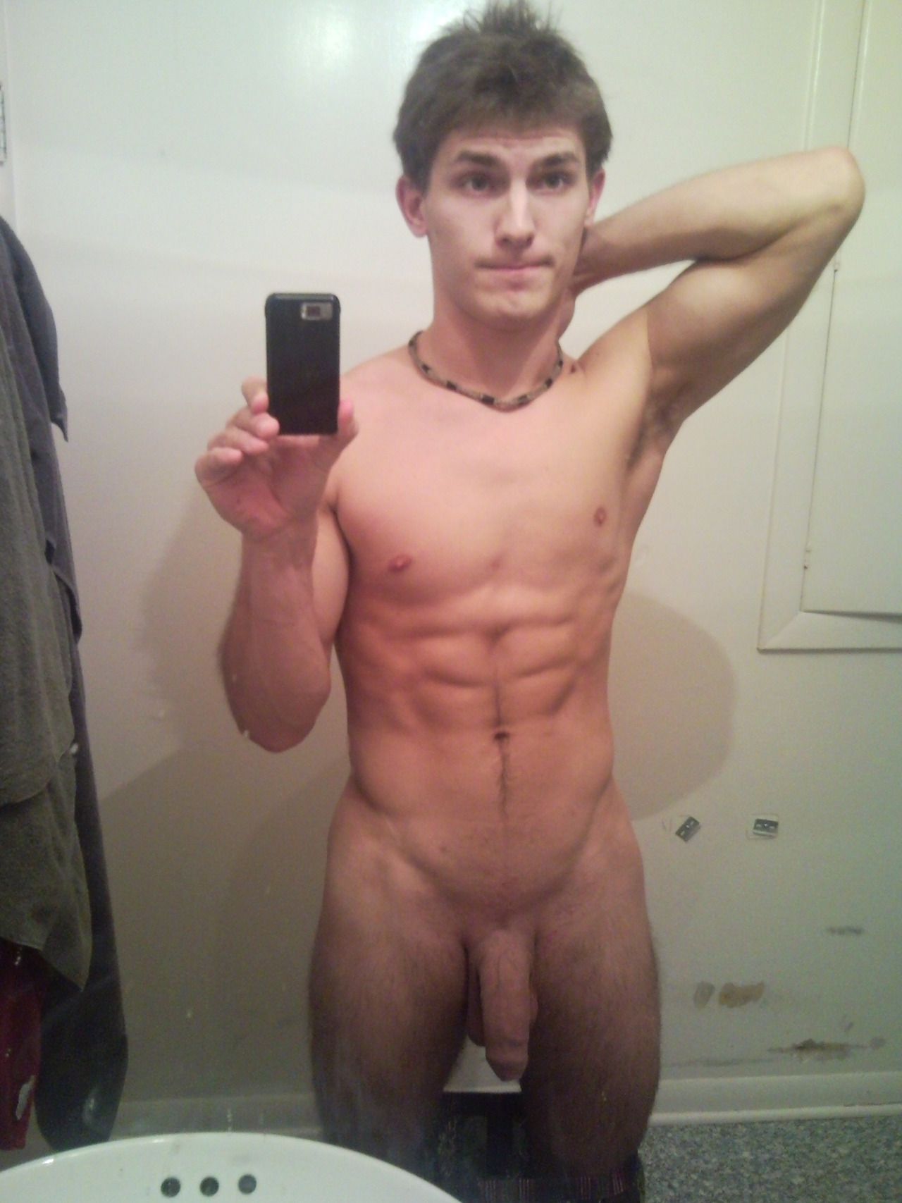 Naked boy selfpic blog