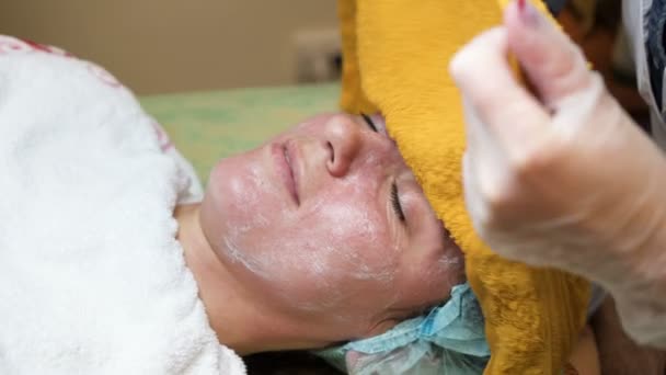 best of Salons package for Facial cleansing