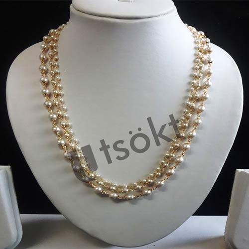Captian R. reccomend Hand job necklace pearl
