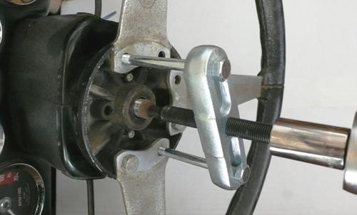 Vinegar reccomend Mg midget sterring wheel puller