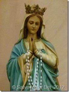 Brown S. reccomend Virgin mary holding holy rosary